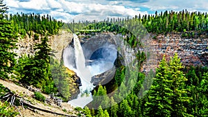 Helmcken Falls, the famous waterfall in Wells Gray Provincial Park, BC, Canada