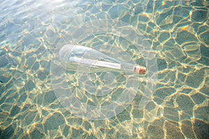 Help message bottle sea