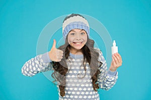 this helps good. say no to flu. kid treat runny nose with nasal spray. free your stuffy nose. no addiction to medicals