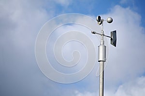 Anemometer