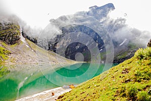 Hemkund lake