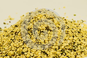 Hemp seeds, unpeeled