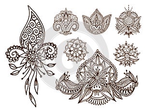 Henna tattoo mehndi flower doodle ornamental decorative indian design pattern paisley arabesque mhendi embellishment