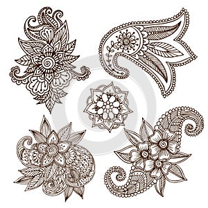 Henna tattoo mehndi flower doodle ornamental decorative indian design pattern paisley arabesque mhendi embellishment photo