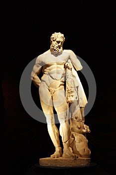 Herakles sculpture