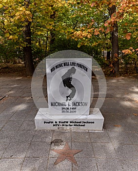 Herastrau Park - Michael Jackson Memorial Monument