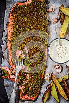 Herb crusted salmon .style rustic