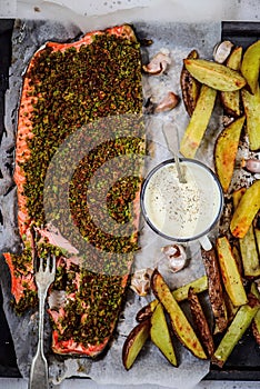 Herb crusted salmon .style rustic