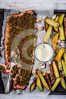 Herb crusted salmon .style rustic