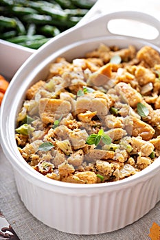 Herbed bread stuffing