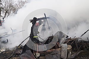 Heroic extinguishing of fire in a residential building by firemen