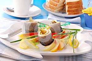 Herring rolls with apple