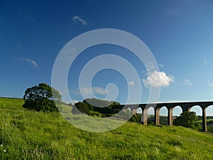 Hevenden viaduct photo