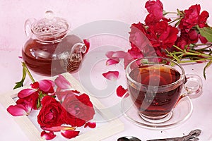 Hibiscus tea, natural tea with tea rose petals. This drink is a natural anti-inflammatory and antioxidant remedy, treats chronic