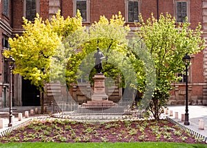 HIDDEN MILAN: Piazzetta Brera in Milan