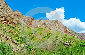 The hidden Noravank Monastery