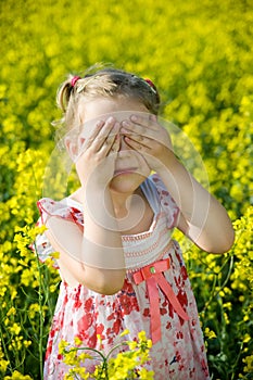 Hide-and-seek in field