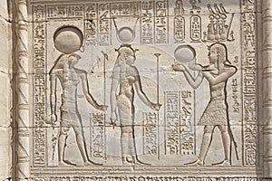 Rezby na egypťan chrám 