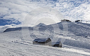 High Altitude Ski Domain