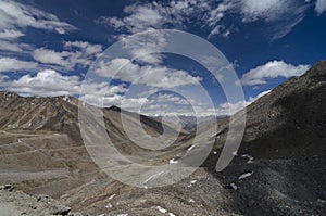 High altutude landscape near Khardungla Pass