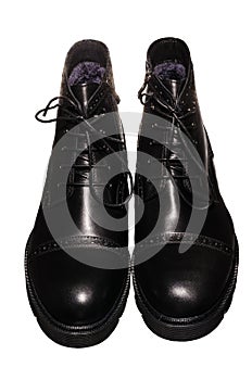 High black winter boots with lacing and lock on the thick sole, of leather and fur