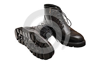 High black winter boots with lacing and lock on the thick sole, of leather and fur