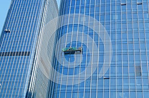 High building glass curtain wall cleaning