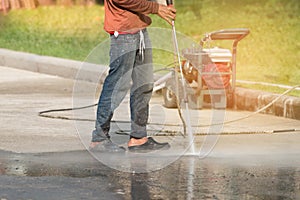 High pressure cleaning