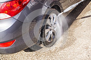 High pressure manual car washing