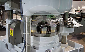 High speed can seamer