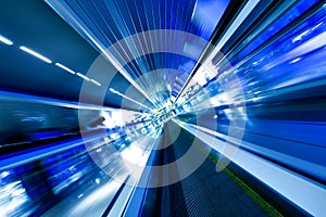 High-speed moving escalator