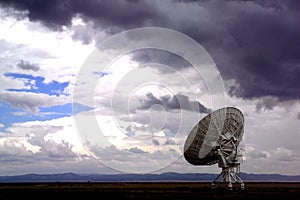 HIGH TECH ELECTRONIC SATELLITE DISH INDUSTRY TECHNOLOGY BACKGROUND