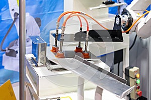 High technology and precision robot arm and automatic vacuum or suction cup for pick & place transportation metal sheet plate or