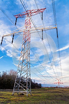 High voltage electric powerlines