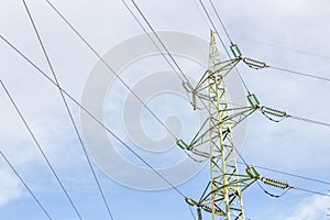 High voltage mast