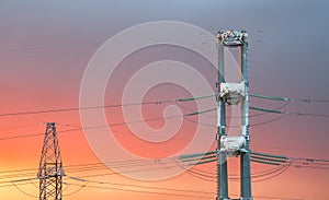 High voltage power transmission line