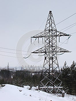 High-voltage power transmission lines