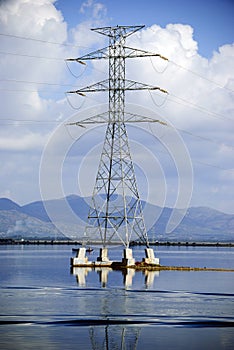 High voltage pylon