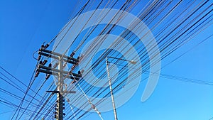 High voltage tower and power cable