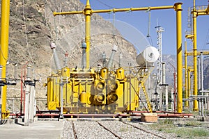 High voltage transformer