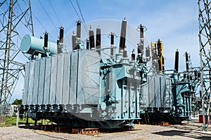 High voltage transformer