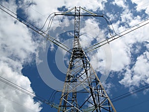 High-voltage transmission line