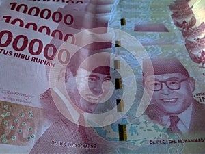 100k highest nominal Indonesian rupiah photo