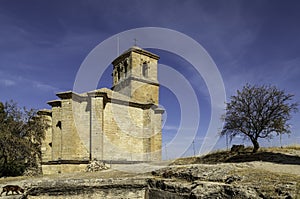 In the highest part of Montefrio The temple, now known as Iglesia de La Villa Church of La Villa, has a rectangular shape, sculp