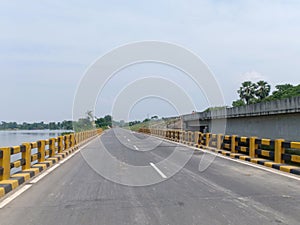 The highway between darbhanga and muzzaferpur india .