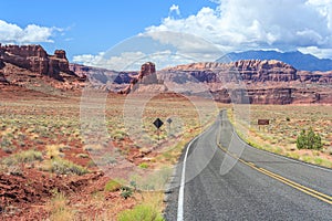 Highway to Hite Marina Campground on Lake Powell in Glen Canyon National Recreation Area