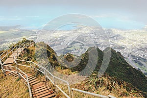 Hike Stairway to Heaven, Haiku Stairs, Hawaii, Oahu, USA