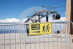 Hikers only sign in Mammoth Mountain