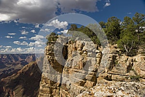 Hiking the Grand Canyon Cliffs