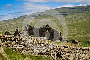 Hiking on Wild Boar Fell and Swarth Fell in the Yorkshire Dales